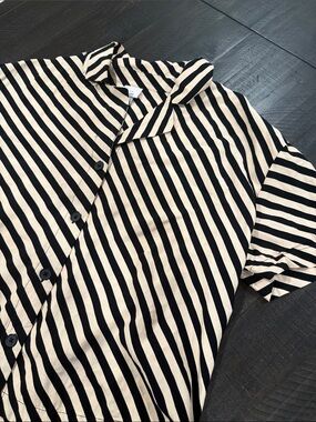 A New Day Beige Black Striped Button Front Blouse size M